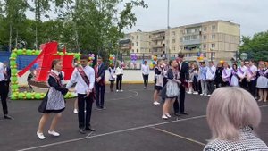 НИКТО НЕ ОЖИДАЛ ТАКОГО! Танец на последний звонок и выпускной в школе. #танец #школа