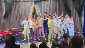 Антон в спектакле Кошкин дом