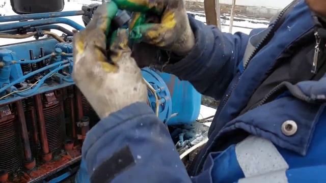 Замена направляющих втулок клапанов трактора т40 🚜 😱😱 смотреть онлайн