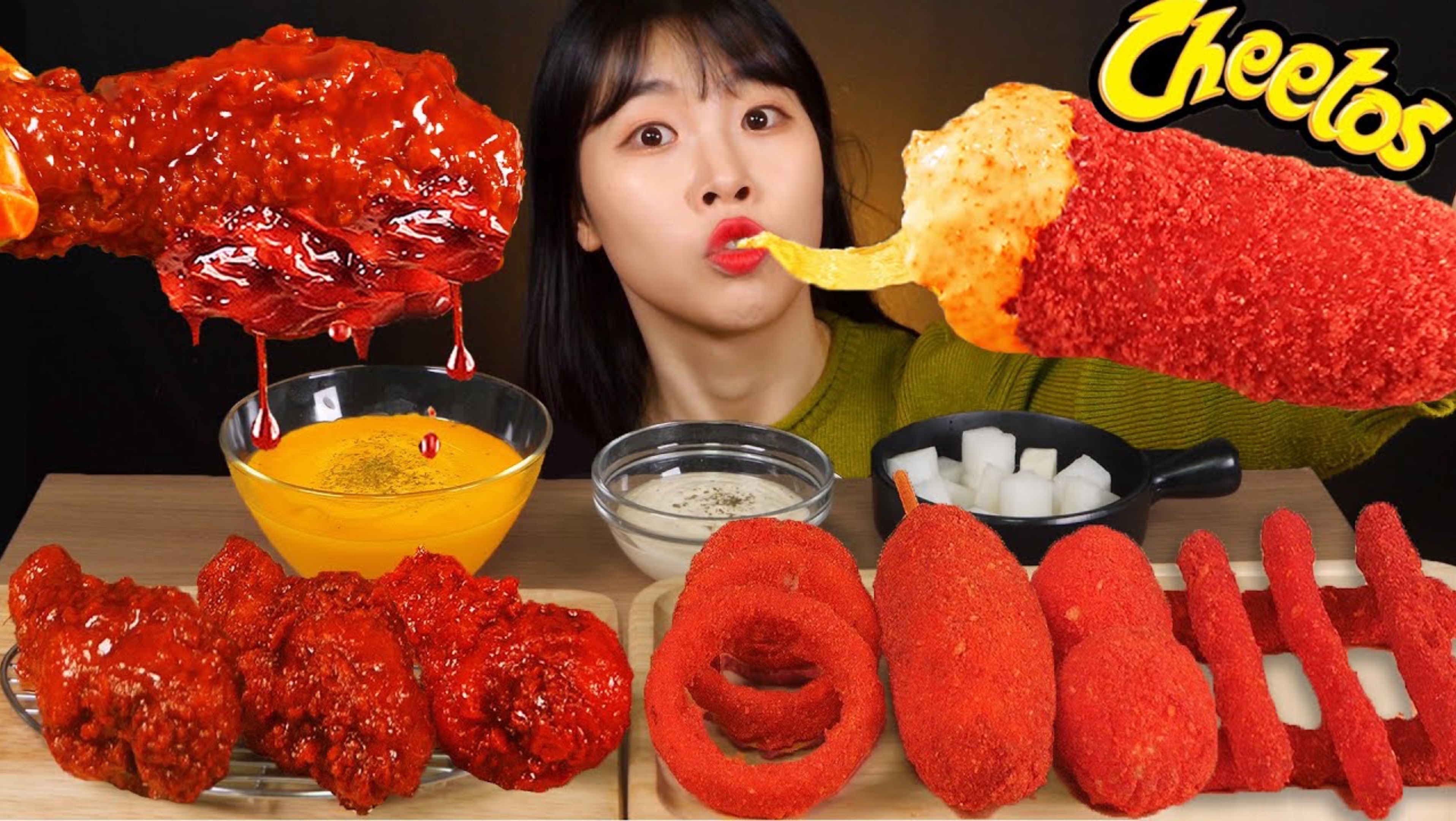 ASMR MUKBANG| 직접 만든 핵불닭 양념치킨 & 치토스 핫도그 먹방 & 레시피 FIRE FRIED CHICKEN AND CHEETOS HOT DOG EATING смотреть онлайн