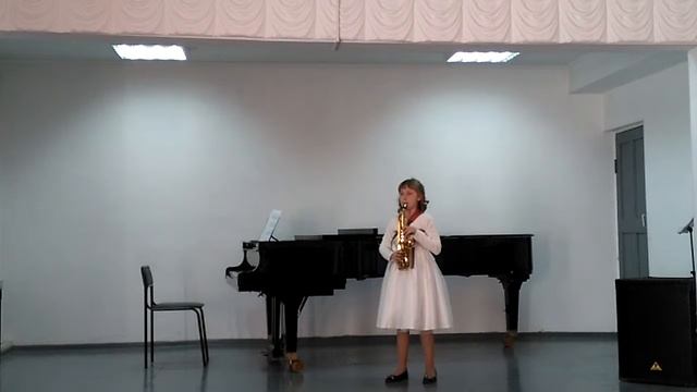 Бушукина Аврора _ И.С. Бах "Жига" из виолончельной сюиты №1 смотреть онлайн