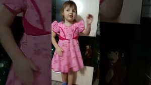 На лбу,  ушах, на шеях, животах...