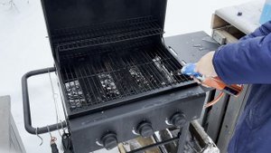 Сперва открыть кран на баллоне