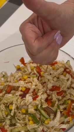 Витаминный салат 🥗 из пекинской капусты с отличной заправкой, без майонеза