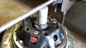 Прокачка сцепления а/м Москвич 408 после сборки и настройки.