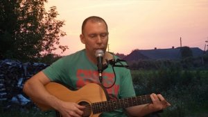 Прикуривает от пустоты