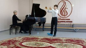 1) Эдуард Артемьев Мелодия из к/ф " Свой среди чужих, чужой среди своих "
2)А.Гедике Концертный этюд