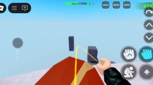 Играю в бизмяную игру флинг в роблокс.