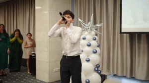 Калейдоскоп стилей! Новогодний праздник школы "Подсолнух" 2024