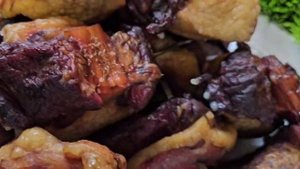 Готовые стейки и грива (Жал) конины.