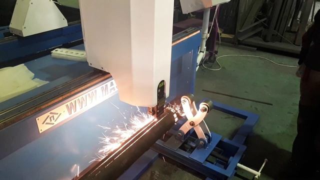 Труборез лазерной резки для обработки круглых труб смотреть онлайн