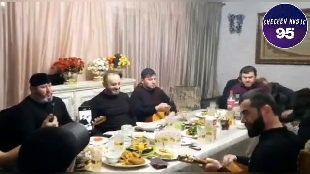 СТАРАЯ ЧЕЧЕНСКАЯ ПЕСНЯ АСХЬАБ СИМСИР С ДРУЗЬЯМИ