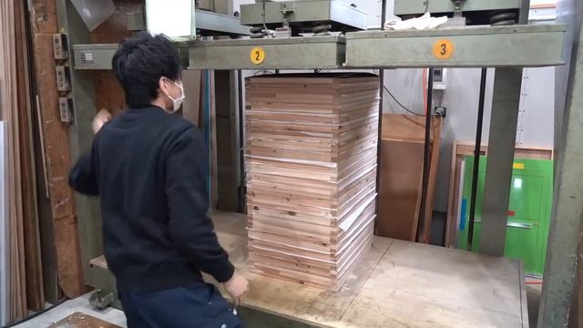 Производство школьных досок в Японии смотреть онлайн