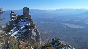 Адыгея. Скала Чертов палец