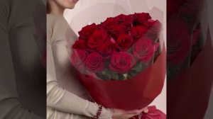 Классический букет из 15 красных роз