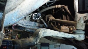 Логан. Порвался пыльник рейки