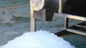 Кубиковый лед 1000 кг/сутки. Льдогенератор ICESTA IС1T-R4A