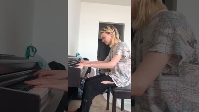 Владик играет "De Anima Mortis" / "Смерть Души ". смотреть онлайн