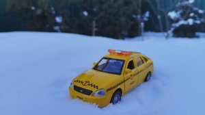Обзор модели Lada Priora от "Технопарка"
