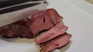 Срез стейка копченой кони