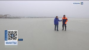 Спасатели предупредили, что тонкий лед на Ейском лимане очень опасен