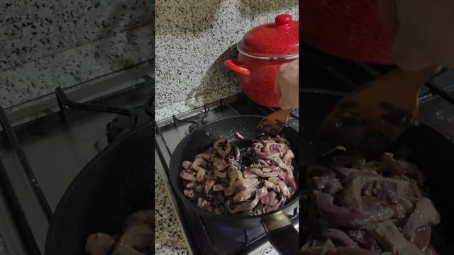 Печень жареная с луком