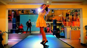 9 ПОЦЕЛУЕВ .ДЕВУШКИ КАК ЗВЕЗДЫ . ДЕФИЛЕ ЮНЫХ МОДЕЛЕЙ . GIRLS AS STARS. FASHION SHOW OF YOUNG MODELS
