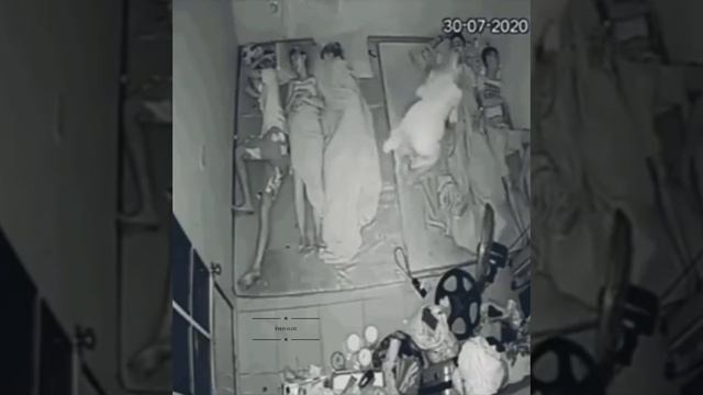 Lockdown girl caught camera #lockdown #girl #camera 18+ смотреть онлайн