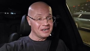 А давайте снесем эту стену !