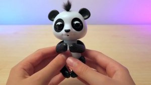 WowWee Fingerlings Glitter Panda - Drew  | Tech Girl Toy Reviews