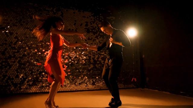 Vagis & Valery Margo | Bachata | Santa De Mi Devocion