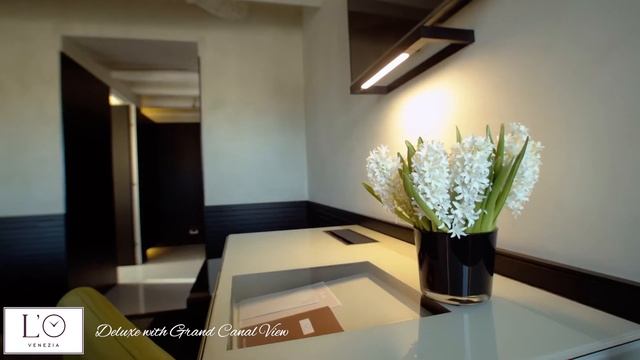 Deluxe Double Room Canal View смотреть онлайн