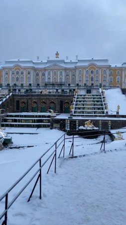 Петергоф тогда и сейчас