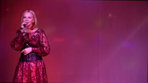 "А любовь она такая" (муз. и сл. Елены Менгаловой)