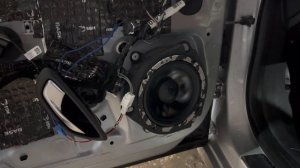 Замена штатных динамиков в Renault Megan 4 на Dl Audio ANACONDA 165 Comp
