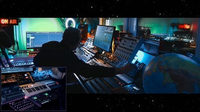 Dmitry Lee′Atmospheric techno  Analog synthesizers mixing using Akai Midimix