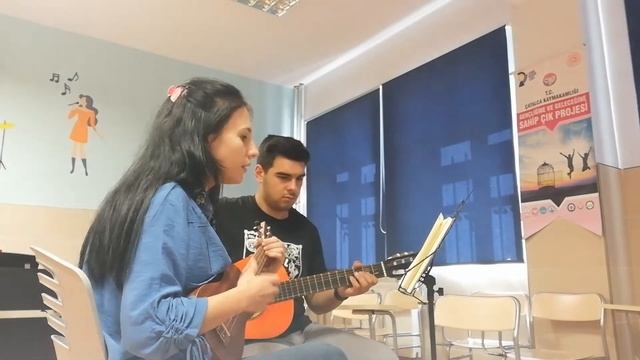 Ukulele Bana yalan söylediler #ukulele смотреть онлайн