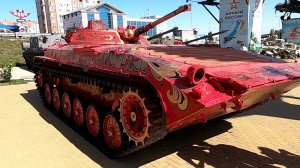 Т - 34 с лопнувшей башней, БТР под хохлому, завареный ствол пушки.