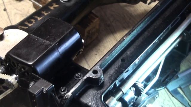 Дюркоп-Адлер 88кл.Установка оверлочного электропривода 160ВТ.