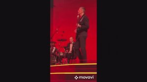 Преподаватель по классу барабанов на концерте дискотека 90-х со звездами российской эстрады