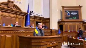 Порошенко назвал провокацией решение СНБО ввести против него санкции.