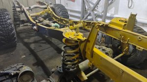 Unimog 1400 на капитальном ремонте!  5 недель.  Красим раму