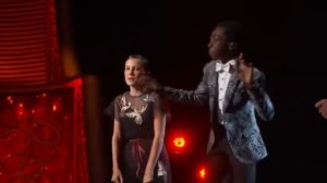 Millie Bobby Brown, Gaten and Caleb performing Uptown Funk "THROWBACK"