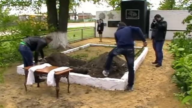 Перезахоронение неизвестного солдата в х.Степано-Савченский смотреть онлайн