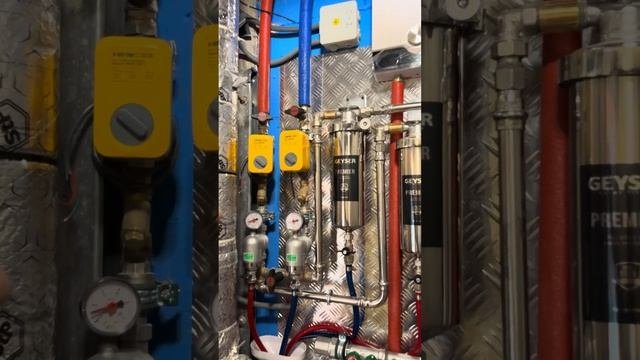 Как мы переделали систему водоснабжения в квартире? Разводка труб по потолку – ЖК Кронштадский 14