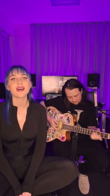 Слила кусочек нового трека 😭 Миа Бойка - Вдох 🤍 ЭКСКЛЮЗИВ смотреть онлайн