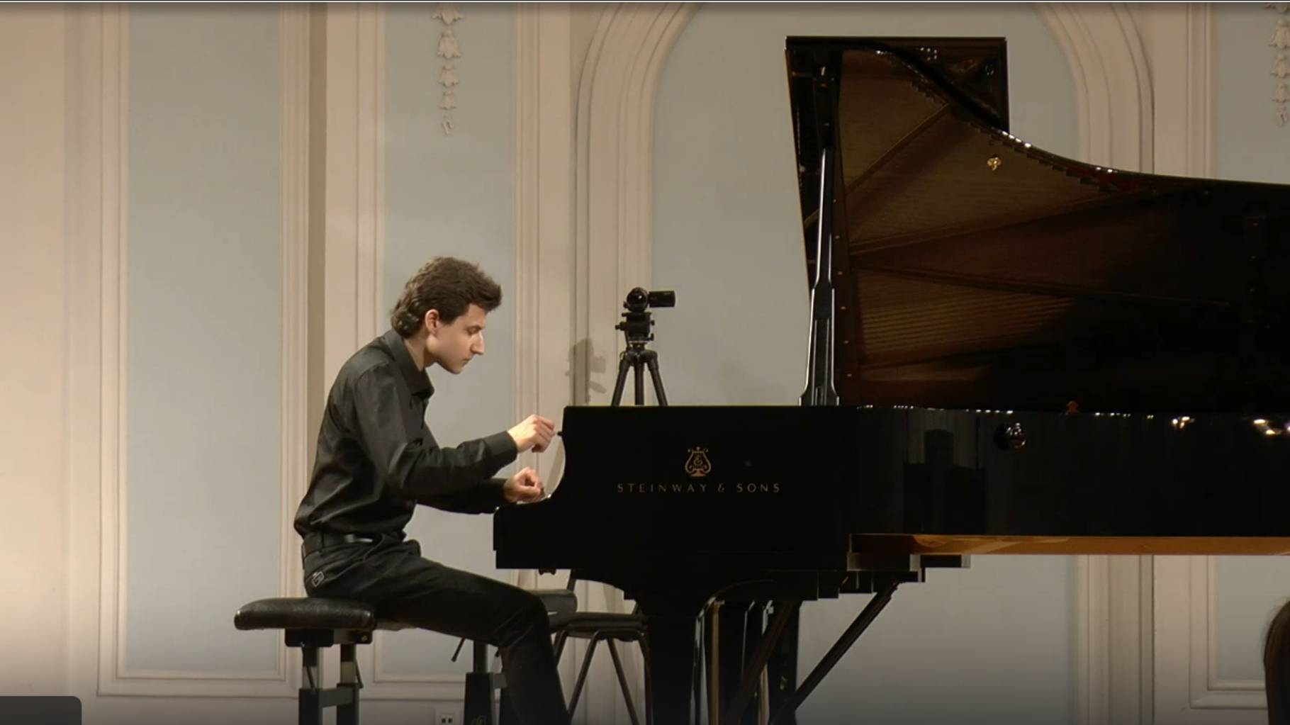 B. Bartók - Suite "Out of doors", Sz. 81. Performed by Daniil Bogdanov смотреть онлайн