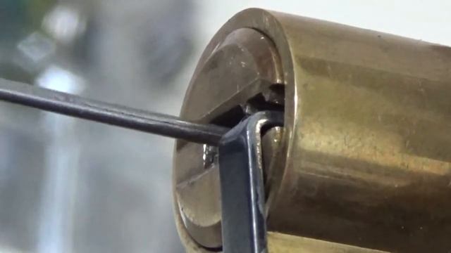 Lock:381 Yale 3star Maximum security euro смотреть онлайн