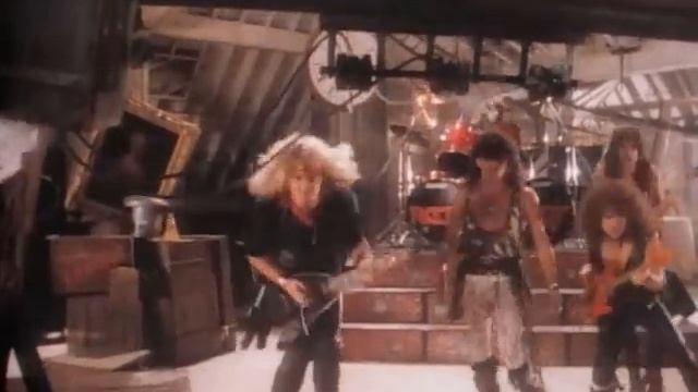 RATT - Round And Round (1984)