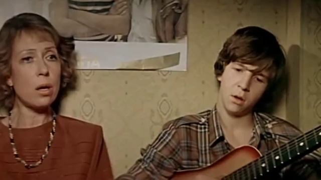 зеленая трава